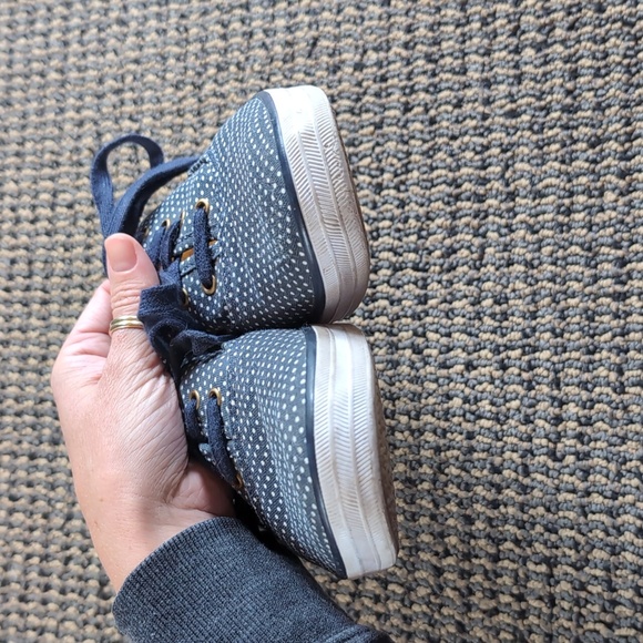 Size 8 Keds - Picture 4 of 4